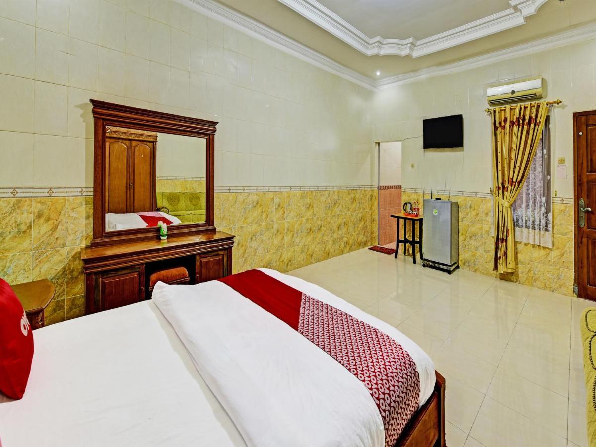 Collection O 91489 Hotel Tanjung Permata Cilacap Εξωτερικό φωτογραφία